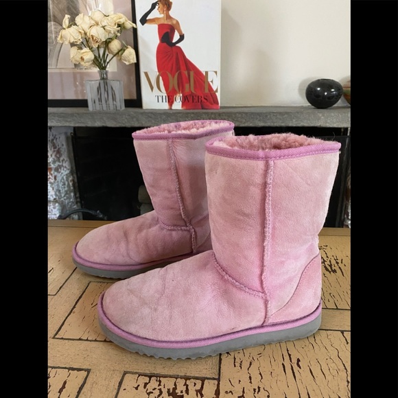 UGG Pink Short Boots - Picture 2 of 7